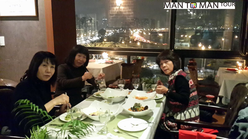 韓国わがまま友達ガイドと漢川の夜景がみながらの贅沢なお食事～＾＾～＾＾～