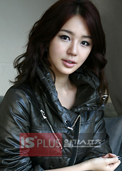 ユン・ウネ、女性韓流スターでは初めて日本で歌手デビューへ