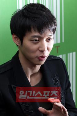 ユチョン「理想のタイプはキム・テヒ、一緒に演技したい」