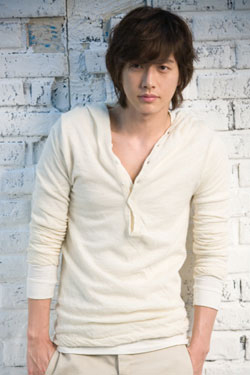 俳優パク・ヘジン、精神分裂症での兵役免除疑惑で再捜査