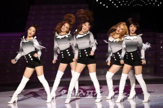 ＫＡＲＡ３人の訴訟問題、日本人ファン「裏切られた」