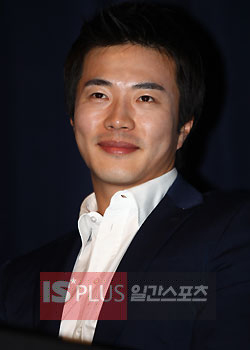 クォン・サンウ「スーパーマンのようなパパになりたい」