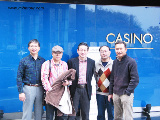 『カジノ』にて、全く良い事なかったんですが再挑戦！？　次回は、初日カジノに行き、運試しでとことんやりましょう！あとの責任は持たないけど、、ＴＴ