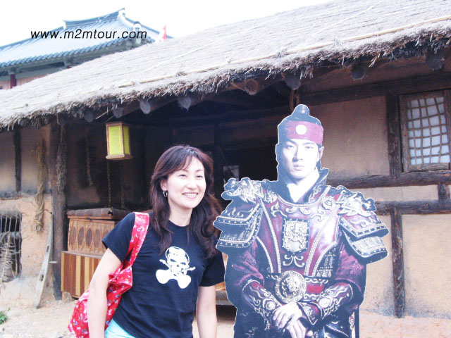 凄くお似合いですね。さすが男前の側にはいつも美人ばかり、、、