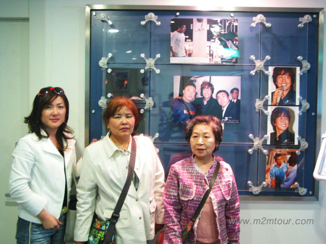 ヨン様尽くしの2泊3日間、ハードなスケジュールだったにもかかわらず元気もりもり、、そのパワーはヨン様のお陰ですね。ヨン様ありがとう、、、素直になりました。