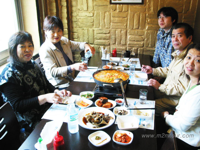 この旅、最後の昼食気に入りましたでしょうか?　限られた時間なので食事の時間だけは焦らずにと心かけました。でも、計画が素晴らしかったです。