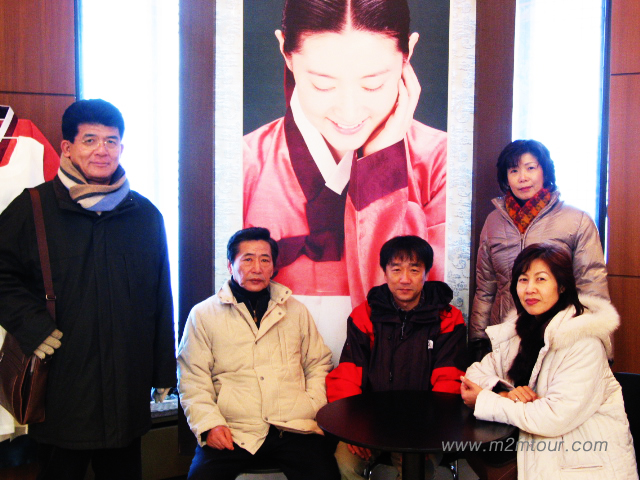 寒くて寒くて急ぎましたがお疲れ様でした。次回はお父さんを捨ててお嬢様だけの観光にしてくださいね。@^!^@；；；