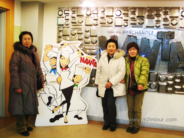 ３回目のナンタ公演でもまだ見たい！？！？そう言わずに次回は最近人気を集めているJUMP公演をお勧め致しますので覚えて下さいませ。