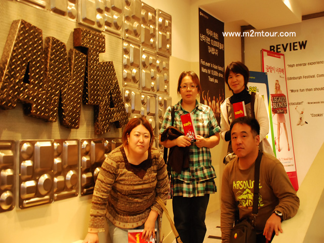 『ナンタ公演』春と秋、、、一年に２回もお付き合いして頂くなんて本当に私って幸せ～＾＾　河本さん・重成さんにもこんな気持ちをお伝えくださいね。ハハハ