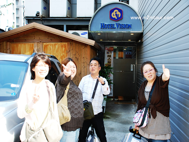 最後、別れの姿がこんなに楽しくて宜しいかな!?　２泊３日間五拍子揃った観光＆買い物～＾＾お疲れ様で御座いました。＾＾＊