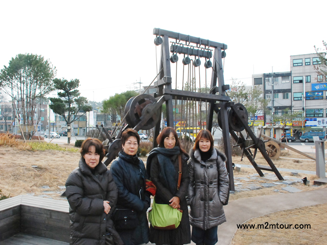 『水原華城』　５．７ｋｍのうち１．５ｋｍしか歩いてません。ＴＴ　寒かったより何だか気持ちよかった寒さだったでしょうね。ヒヒヒ＾＾