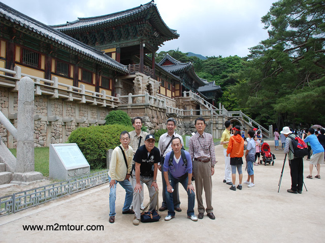 日帰り慶州ツアー　4年ぶりの再会＾＾嬉しかったし、ご満足頂きましたでしょうか!?　海が見えるお店で食べるお刺身、アワビなどなど超美味しかったです。お酒も～＾＾