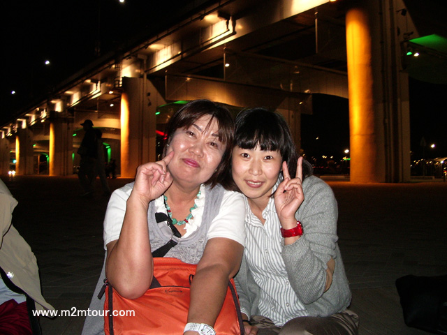  ヘオガァー！オンマーや！カムサハムニダ！！と叫んでるお母様と韓国の娘です。本当に親子みたい～!?ヒヒヒ