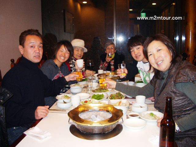 『韓国焼肉』2010年初めてのお客様～＾＾　お陰様で今年一年もいいこといっぱいありそうです。感謝・感謝＾V^*