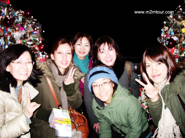 素晴らしい笑顔も良し、ソウルタワーからの夜景も綺麗だったし、もっと仲良しになったでしょう!?　感謝・感謝＾＾