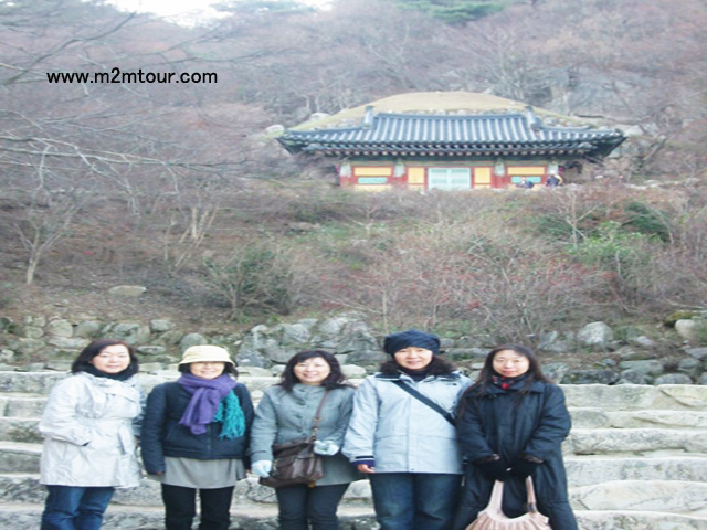 『日帰りの慶州ツアー』　佛国寺では良い気をたくさん頂いてますか!?　日帰りツアーだったのでかなりお疲れだったでしょうね。