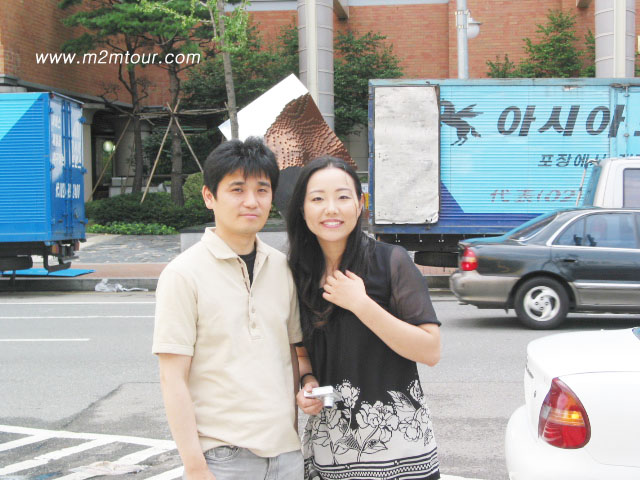 ロケ地ツアーって他のお父様は、、つまらなさそうに回りましたけど、、優しいお父様のお陰で楽しかったのでは～!～、、お父様は偉い？！？