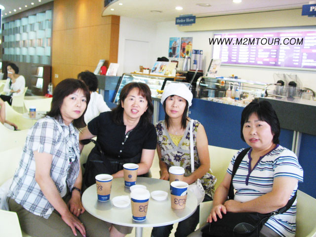 一緒にいるだけで楽しくなる皆様！＾＠＠　本当にストレスが溜まる暇なんかないでしょうね。いいこと、いいことですよ～ん(笑)