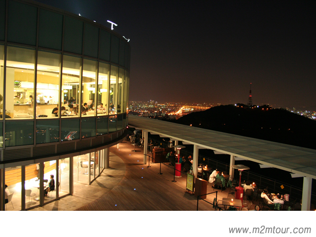 アベク族になったつもりで、夜景を、、　　　皆さんいかがでしょう？