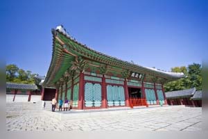 王朝時代の遺跡．慶煕宮（キョンヒグン）